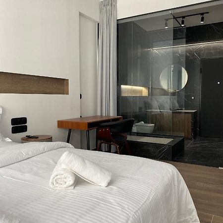 Athens Center Boutique Suites ภายนอก รูปภาพ